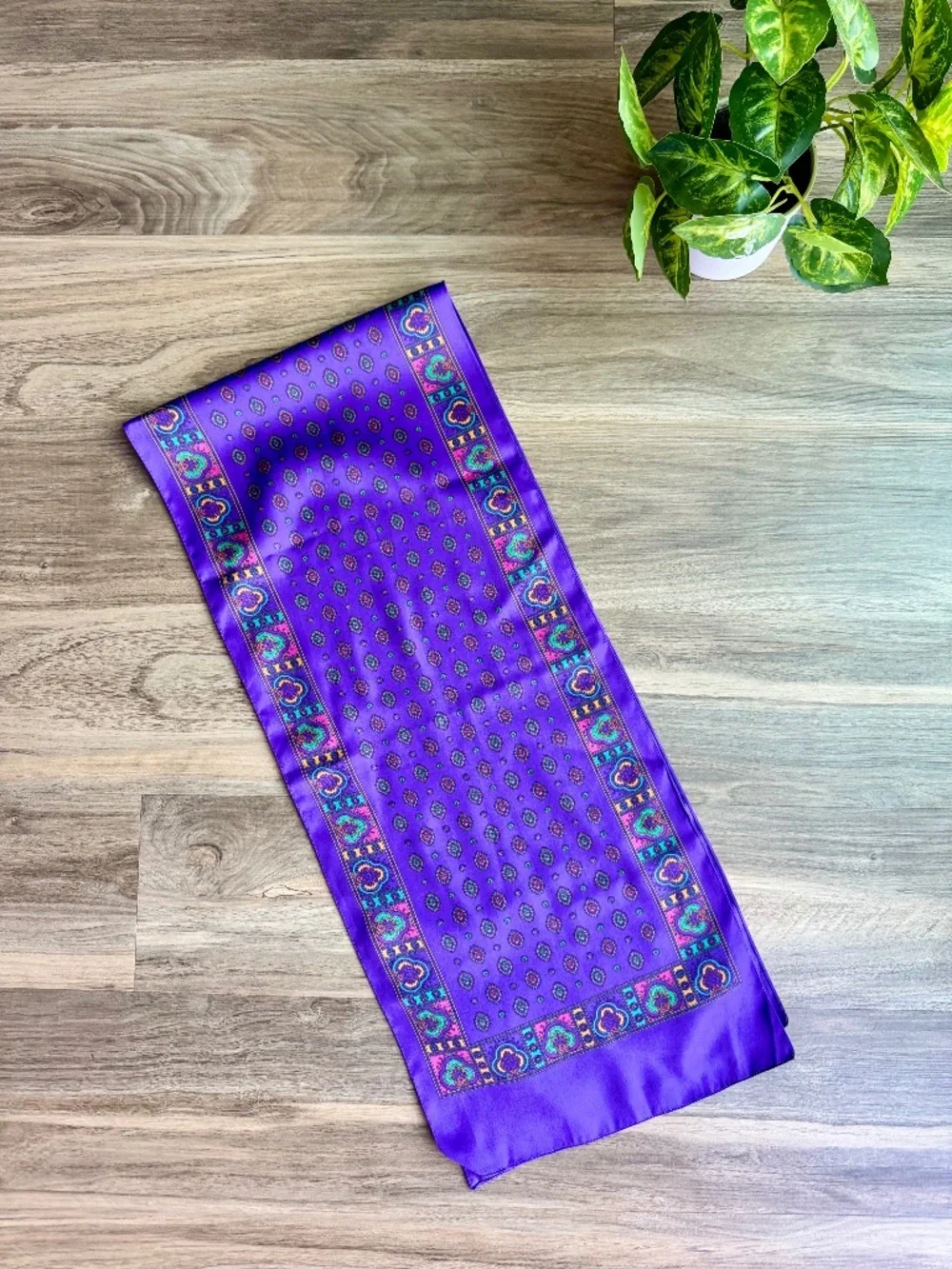 Vintage Inspired Purple Satin Scarf Geometric‎ Medallion Print Wrap